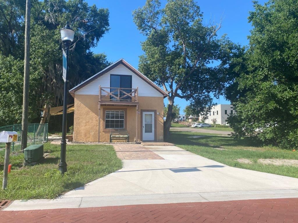 Clermont Home, FL Real Estate Listing